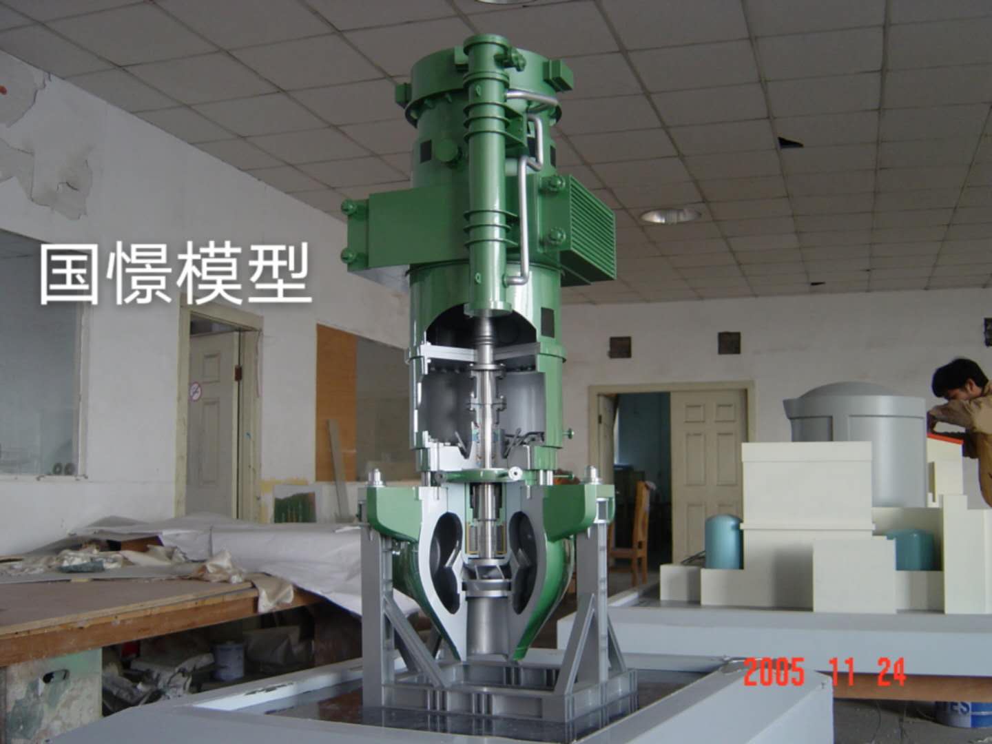 岗巴县机械模型