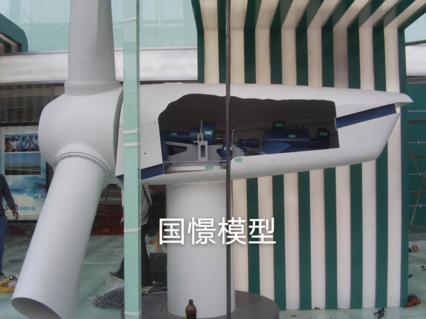 岗巴县机械模型